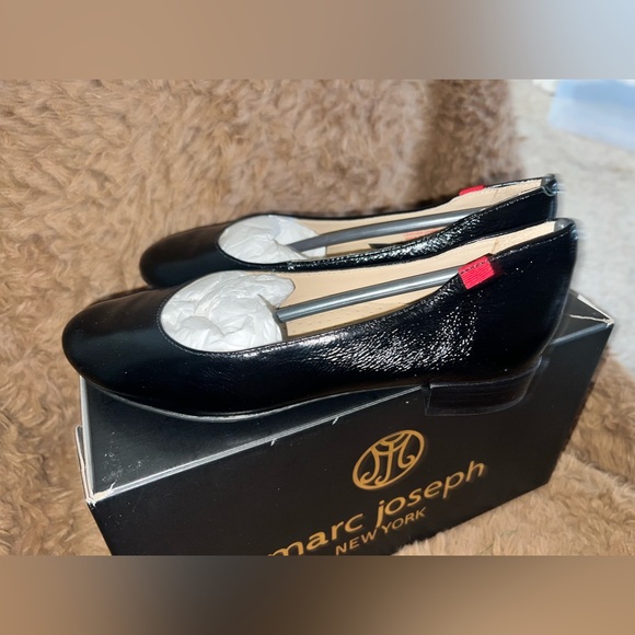 NEW Marc Joseph Crosby black patent leather flats size 5 - Picture 3 of 9
